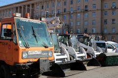 В Кировском районе прошел традиционный смотр техники управляющих компаний