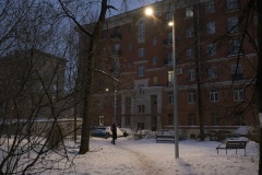 Современные фонари осветили квартал рядом со станцией метро «Парк Победы»