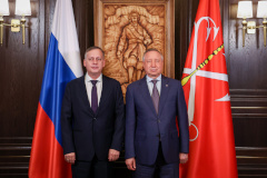 Губернатор Александр Беглов и руководитель Росводресурсов Дмитрий Кириллов обсудили вопросы сохранения водоёмов Царского Села и Павловска