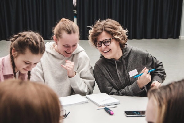 100 волонтёров завершили обучение