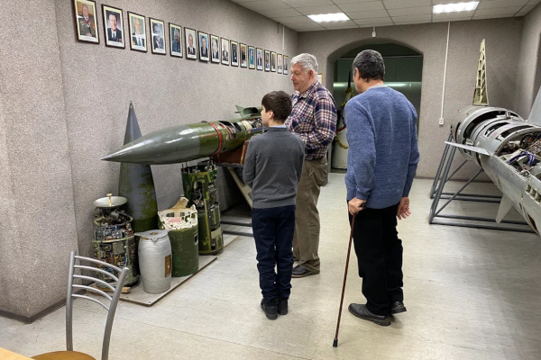 ВОЕНМЕХ исполнил желание мальчика из ДНР