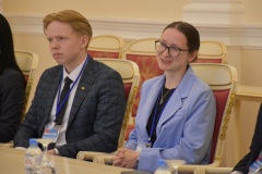 Студенты петербургских вузов побывали в Смольном на стажировке
