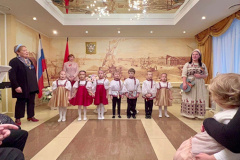 В Отделе ЗАГС Василеостровского района провели праздник для многодетных мам и их семей