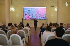 Более 20 лучших работников ЖКХ Петроградского района получили награды от администрации