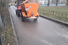 Сегодня районное жилищное агентство начало превентивную обработку дорог и тротуаров