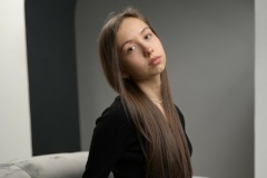 Ксения Мухина, выпускница 11 «А» класса школы № 518 Выборгского района, получила 100 баллов по русскому языку