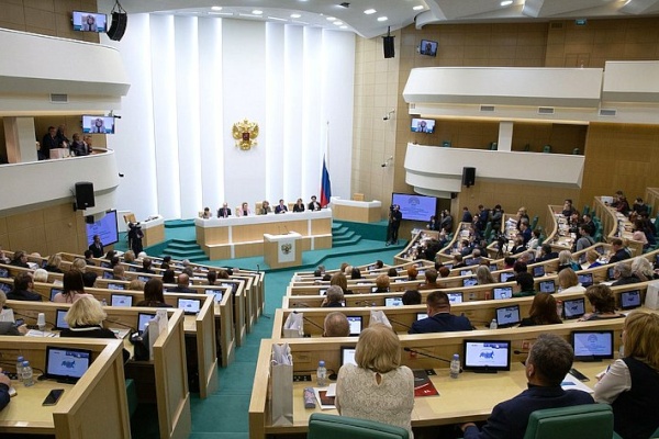 Члены Общественной палаты Санкт‑Петербурга обсудили проблемы детских театров в Совете Федерации