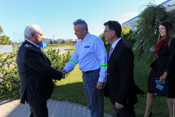 Открытие производственной линии на фабрике Ригли