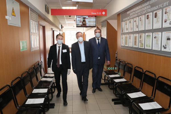 Посещение МФЦ на Невском проспекте, 174