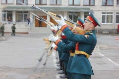 В Петербурге начались пятидневные учебные военные сборы для школьников