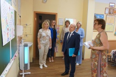 Глава района Виктор Полунин посетил городской оздоровительный лагерь на базе школы № 494