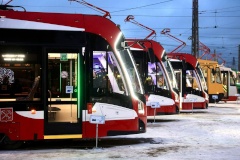 В 2022 году городскими транспортными предприятиями приобретено более  900 автобусов, троллейбусов и трамваев