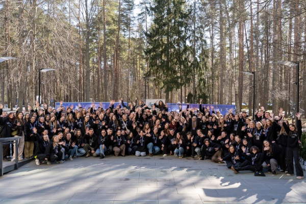 За 2025 год 788 волонтеров закрасили 249 надписей и выявили 689 запрещенных объявлений в рамках городской акции «Синяя птица — безопасная территория»