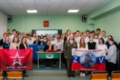 В школе 656 торжественно открыли «Парту Героя»