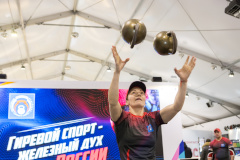 Петербургские гиревики – на Международной выставке-форуме «Россия»