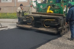 Во Фрунзенском районе Санкт‑Петербурга проходит плановый ремонт асфальтового покрытия