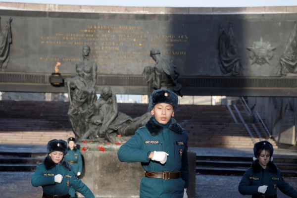 Школьники района провели акцию «Почетный караул»