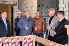 Глава района осмотрел ход строительства нового детского сада на Кушелевской дороге.