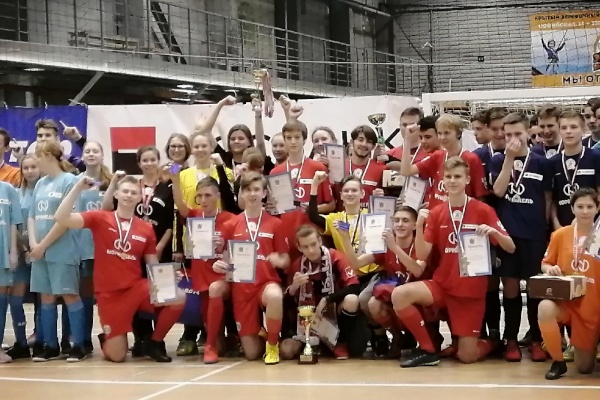 Команда 622 гимназии – чемпион Петербурга по мини-футболу