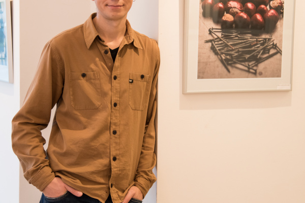 В детской художественной школе им.Аникушина открылась выставка Олега Зырянова "Снято в Кронштадте" .