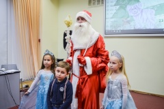 Новогодним настроением заряжались в библиотеке Друзей