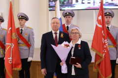 Губернатор Санкт‑Петербурга Александр Беглов вручил государственную награду Светлане Ершовой