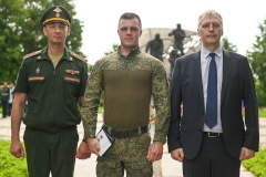 В парке Интернационалистов состоялась торжественная церемония вручения государственных наград участникам специальной военной операции