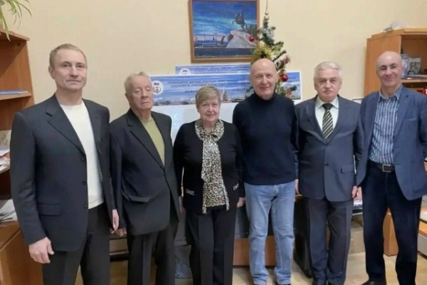 Клуб генералов и адмиралов Петроградского района активизирует работу с молодёжью