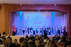 В Калининском районе отметили лучших педагогов школ, детсадов и учреждений допобразования
