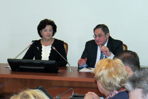 15 апреля – Председатель Комитета Жанна Владимировна Воробьёва провела совещание директоров профессиональных образовательных учреждений