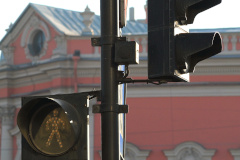 В 2015 году СПб ГКУ «Дирекция по организации дорожного движения» проведена работа по установке устройств звуковой сигнализации по 20 адресам