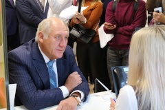 В Кировском районе открылся первый центр оказания услуг для бизнеса