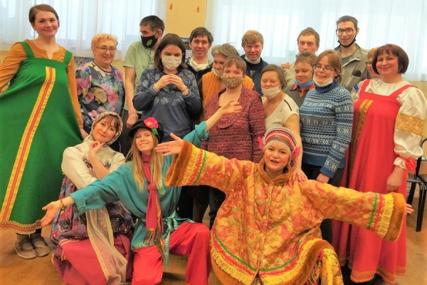 В Центре социальной реабилитации инвалидов и детей-инвалидов Кировского района отпраздновали Масленицу