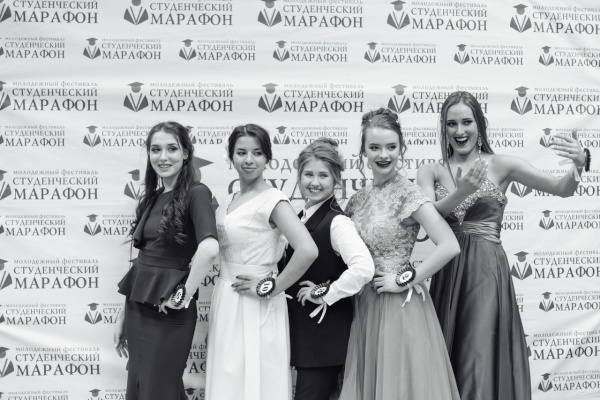 Во Фрунзенский район приехали лучшие представительницы прекрасной половины студенчества Санкт‑Петербурга