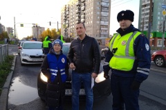 Во Фрунзенском районе проходят акции «Юный пешеход» и «Пристегнись»