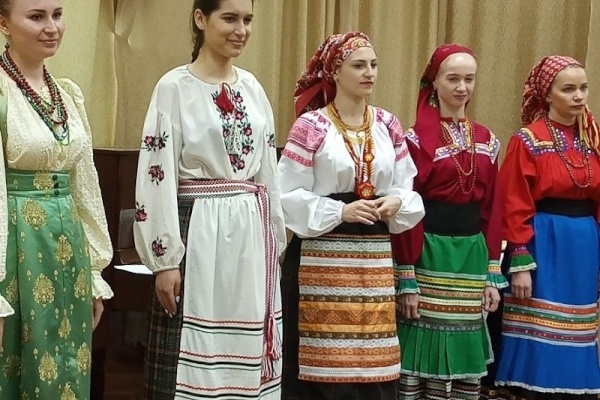В «Современнике» прошел праздник народного песенного искусства