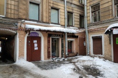 Фасады и световой дворик дома Рот на улице Рубинштейна должны привести в соответствие с согласованной КГИОП документацией