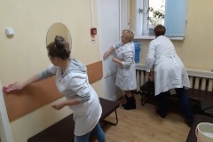 В учреждениях здравоохранения Невского района Санкт‑Петербурга продолжаются работы в рамках осеннего месячника по благоустройству