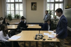 Директор гимназии № 209 Дмитрий Георгиевич Ефимов выступил с публичной лекцией перед сотрудниками и учащимися, посвящённой окончанию Второй мировой войны накануне Всероссийской акции «Диктант Победы»