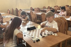 В Петербурге стартовали традиционные Всероссийские соревнования по шашкам среди юношей и девушек «Белые ночи»