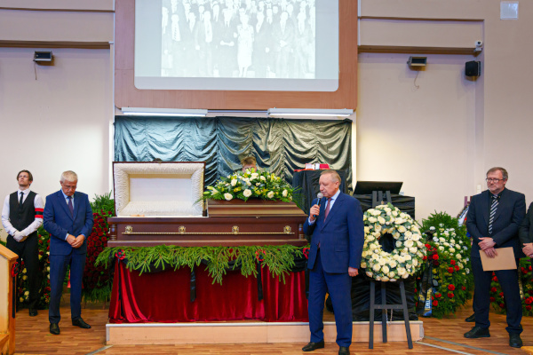 Церемония прощания с академиком Николаем Яицким