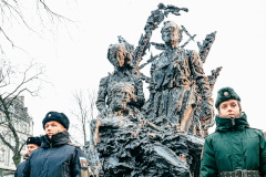 В Соляном переулке открыли памятник блокадным медикам