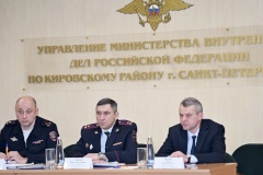 В УМВД России по Кировскому району прошло оперативное совещание, на котором были подведены итоги оперативно-служебной деятельности за 2022 год