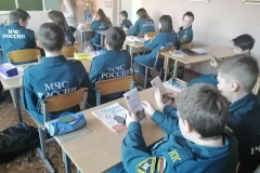 Пожарным кадетам рассказали о гражданской обороне