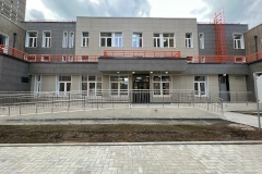 Глава района Виктор Полунин провел выездное совещание по вопросу строительства нового детского сада на улице Шишкина.