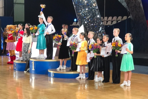 Юные танцоры Фрунзенского района отличились на Открытом Чемпионате России