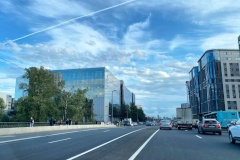 На мосту Энергетиков завершили обновление асфальта