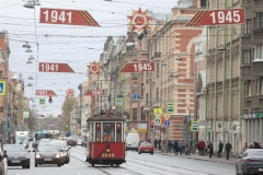 В Санкт‑Петербурге прошла праздничная акция, приуроченная к 80-летию Победы с участием исторических трамваев