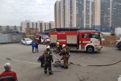 Сотрудники Пожарно-спасательного отряда Невского района провели тактические учения