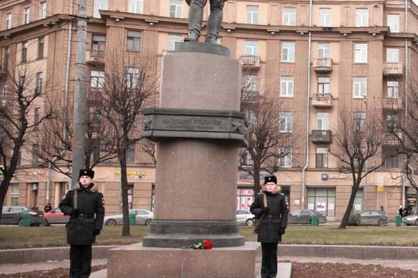 Торжественно-траурные церемонии в Кировском районе, посвящённые 77-й годовщине полного освобождения Ленинграда от фашистской блокады
